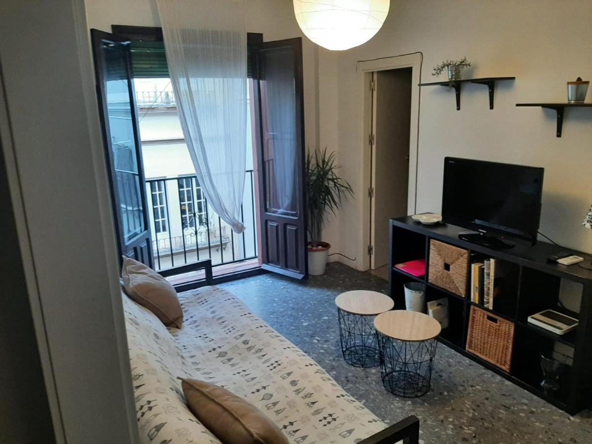 Precioso Apartamento Con Terraza Compartida Apartment Seville Ngoại thất bức ảnh